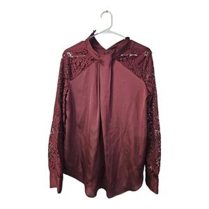 NWT! Worthington lace sleeve blouse!